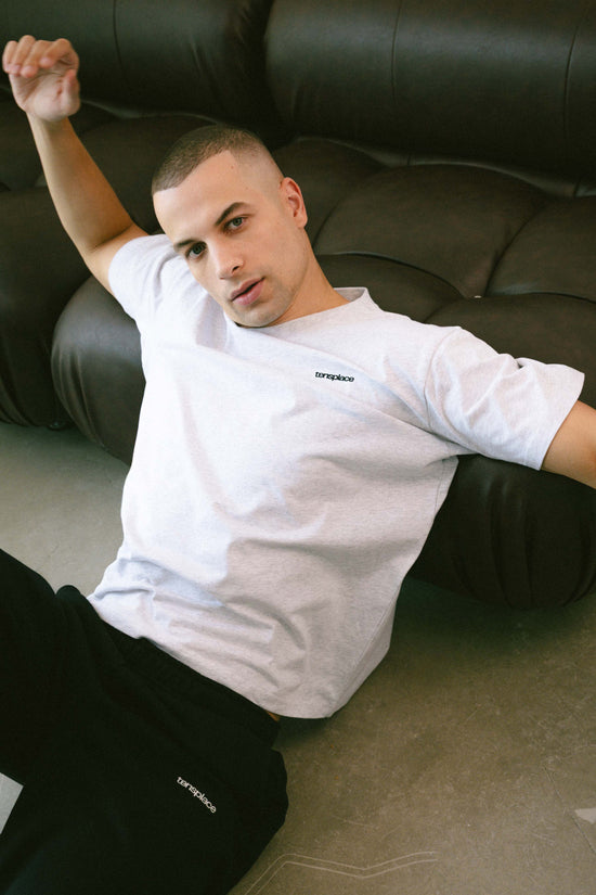 REGULAR FIT T-SHIRT